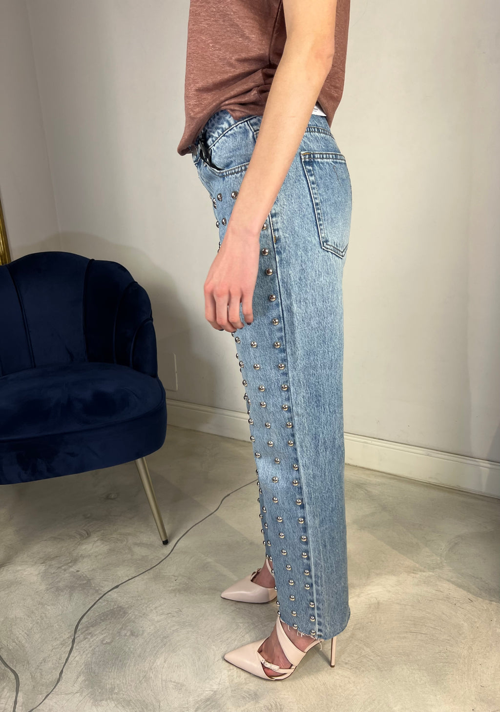 Jeans con borchie