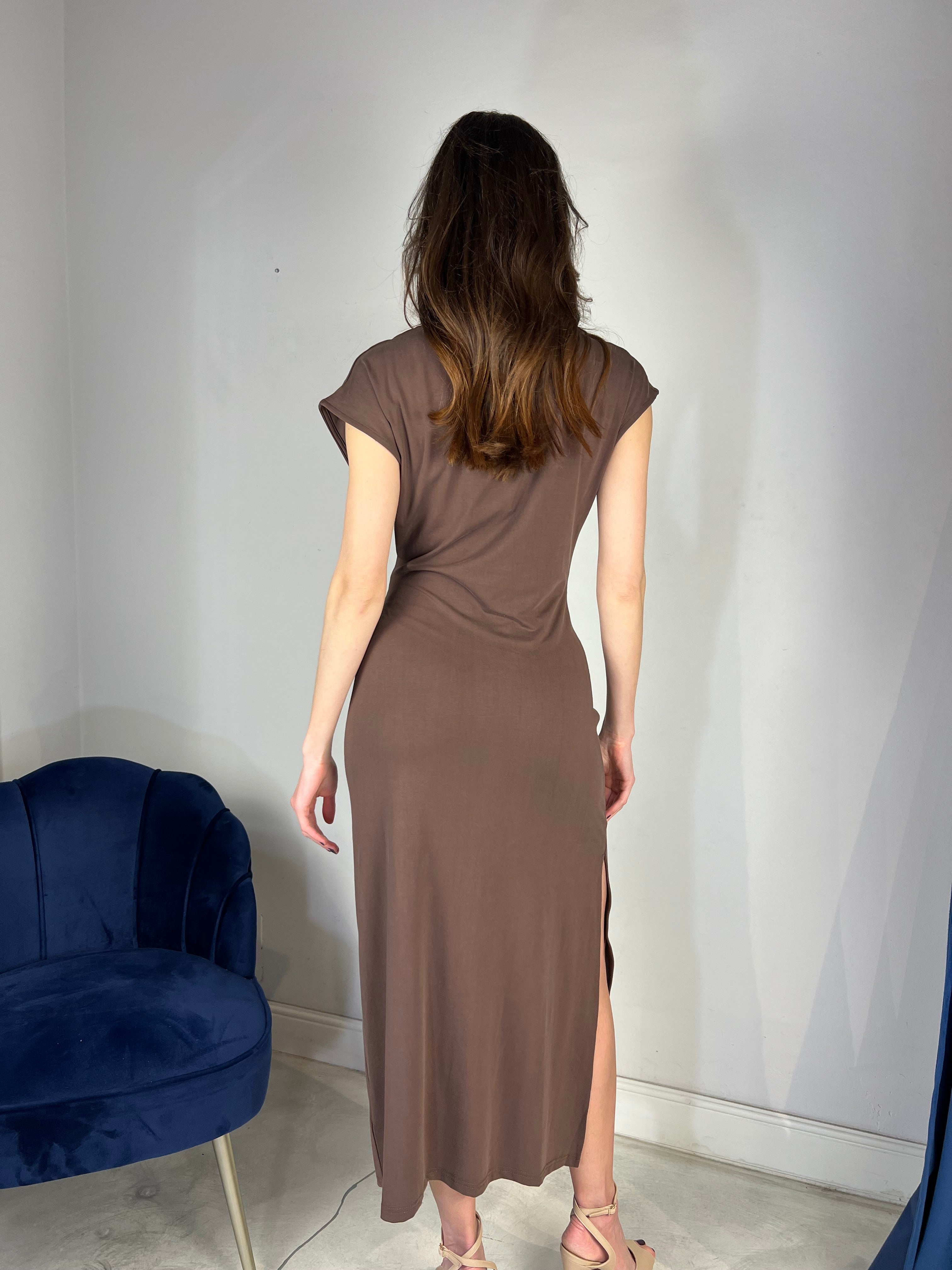 Abito midi con drappeggio