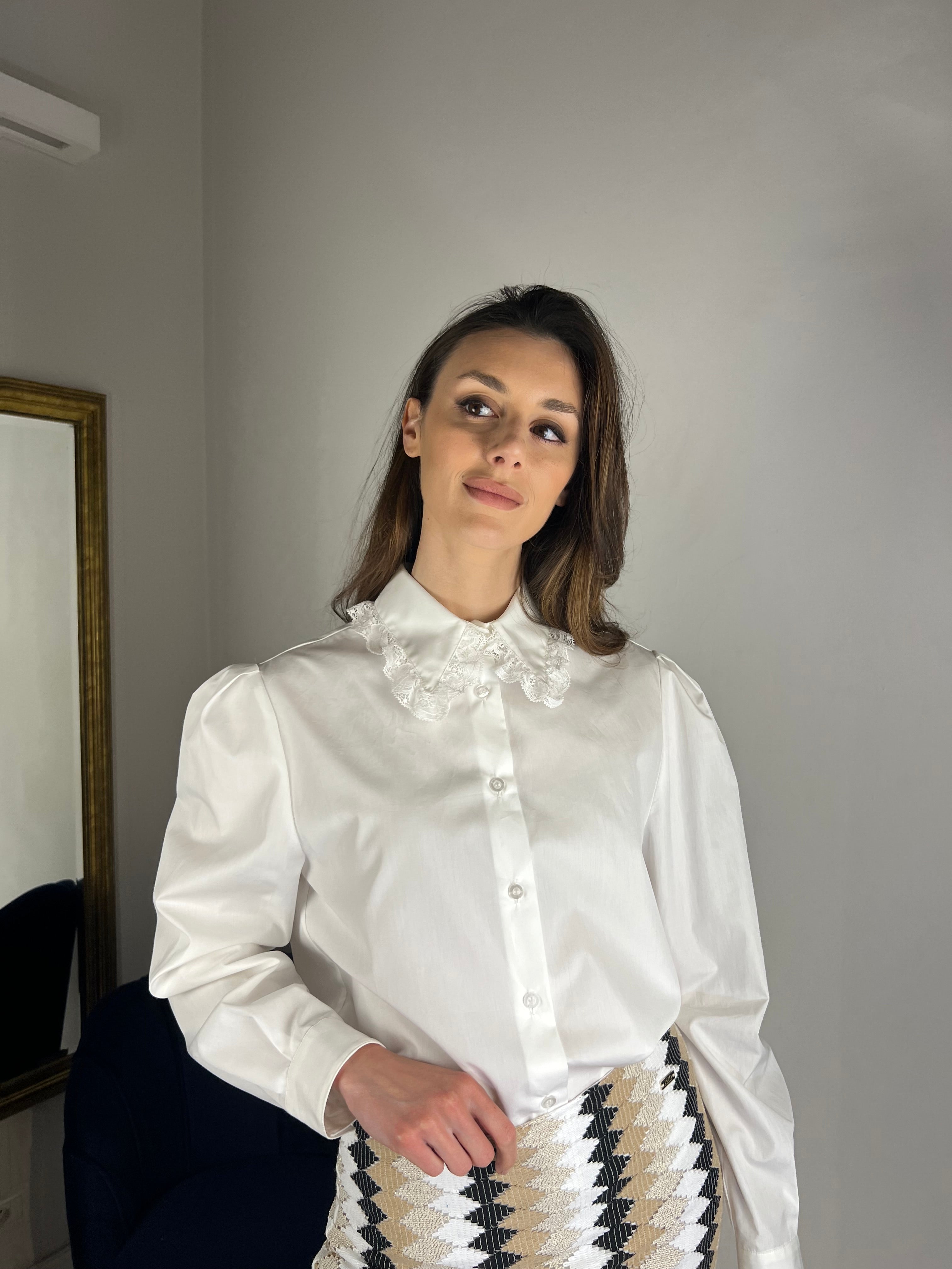 Camicia con colletto in pizzo