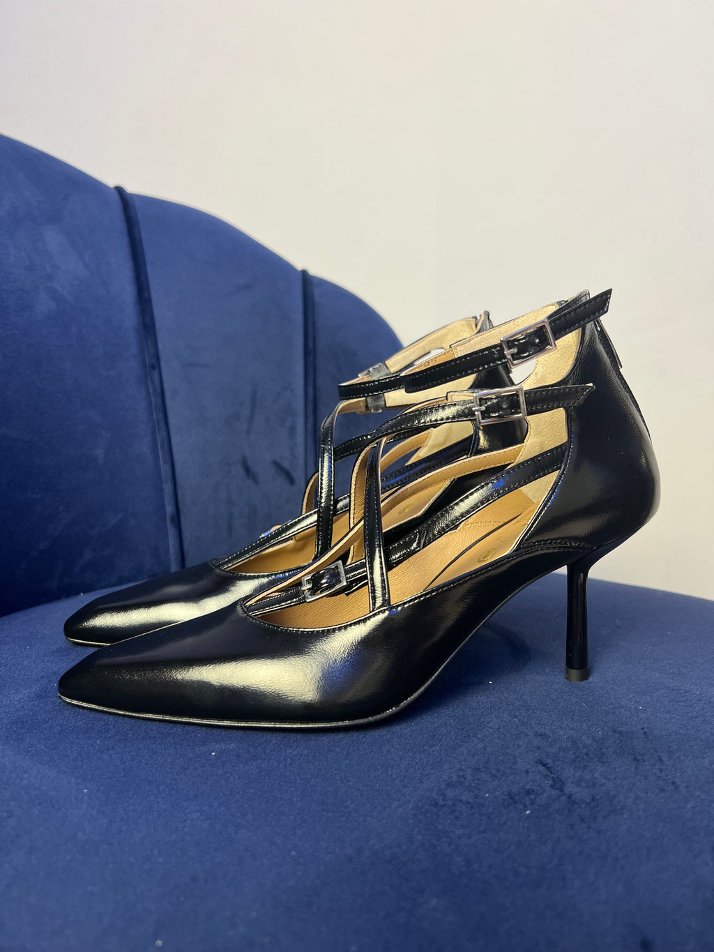 Scarpe con cinturini