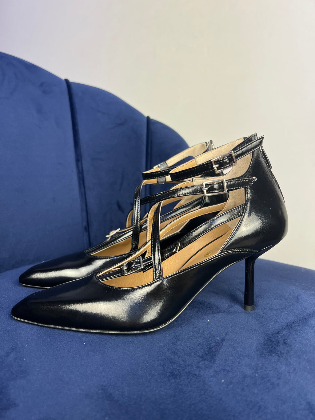 Scarpe con cinturini