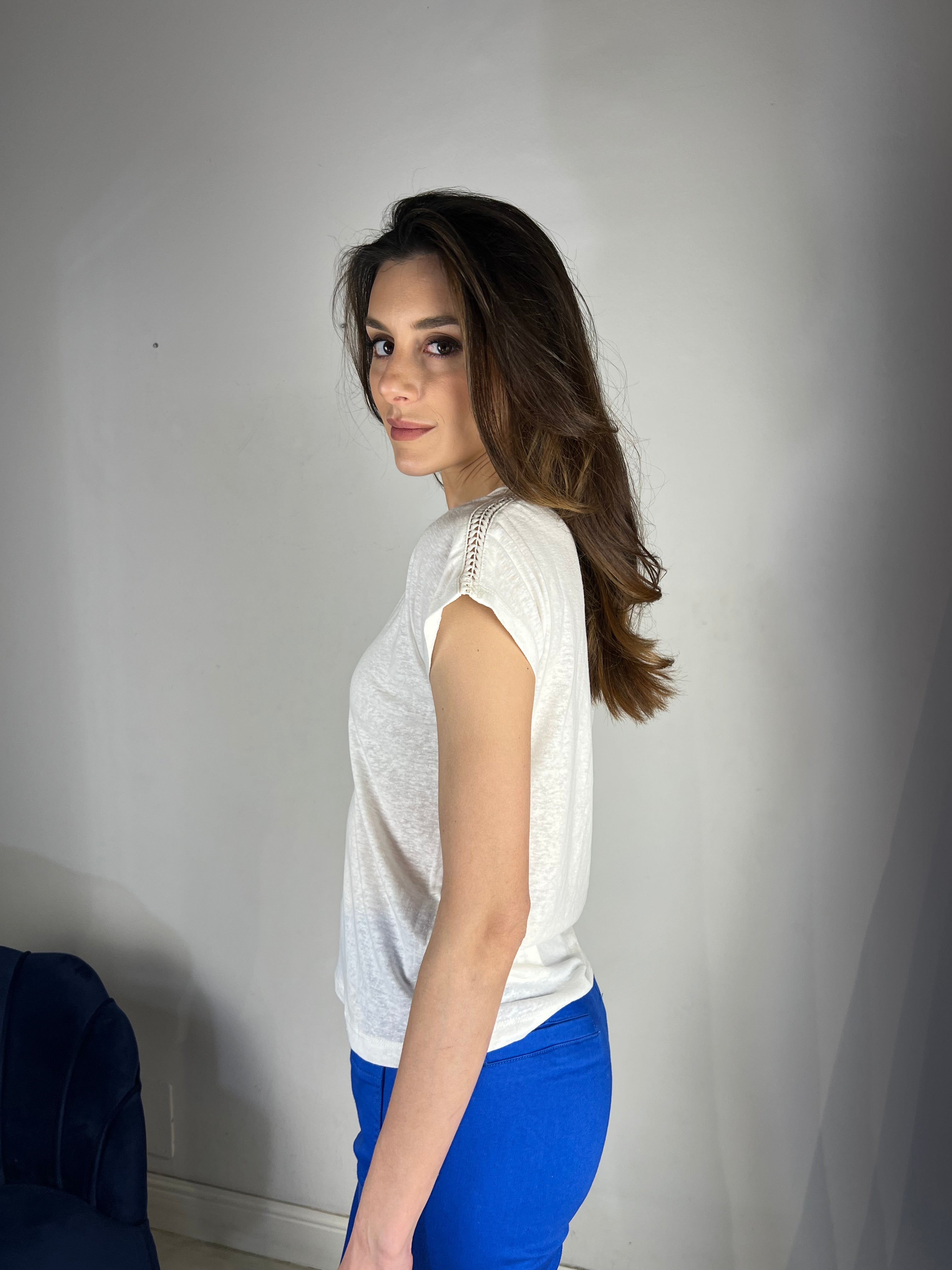 Tshirt bianca con greche