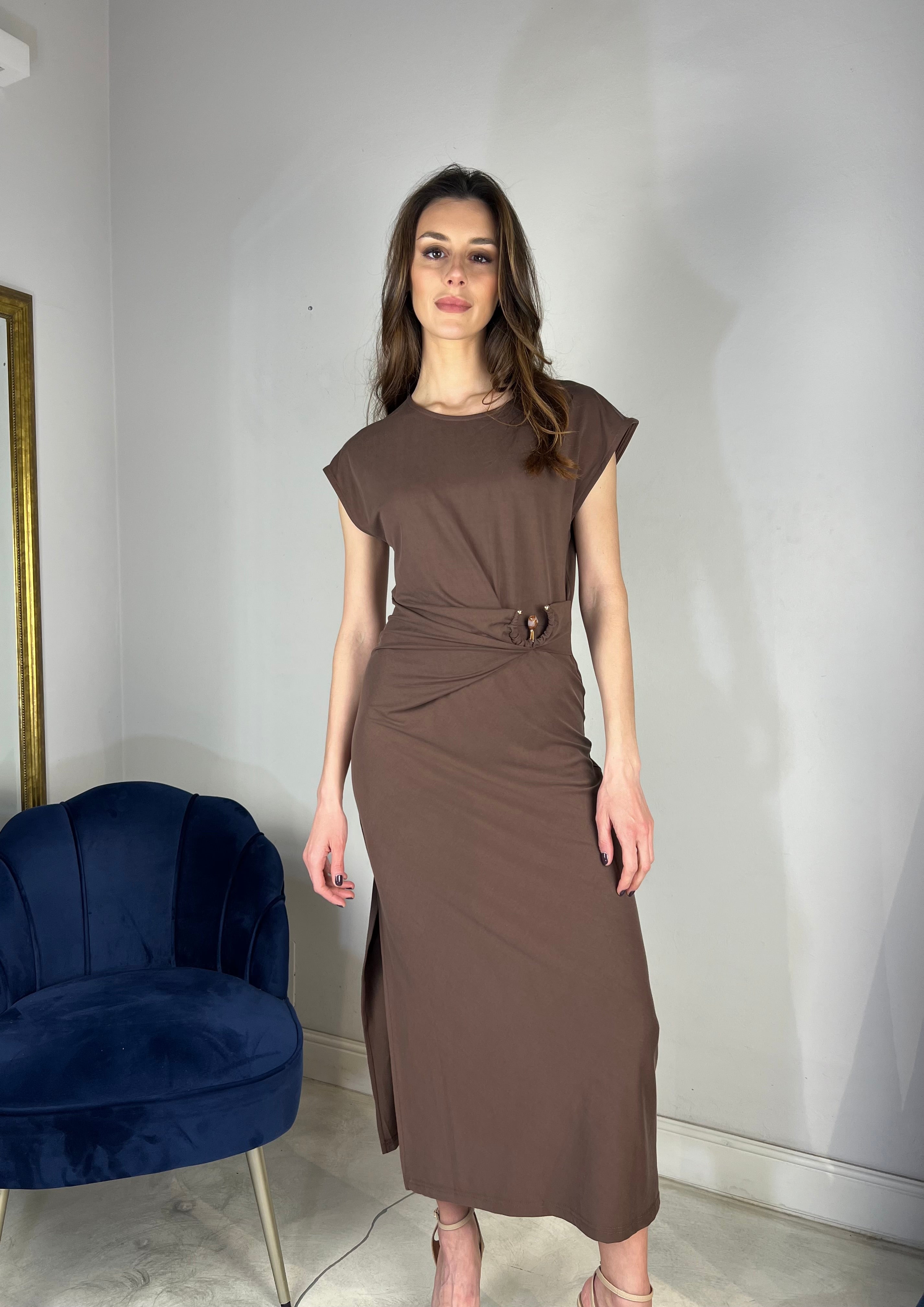 Abito midi con drappeggio