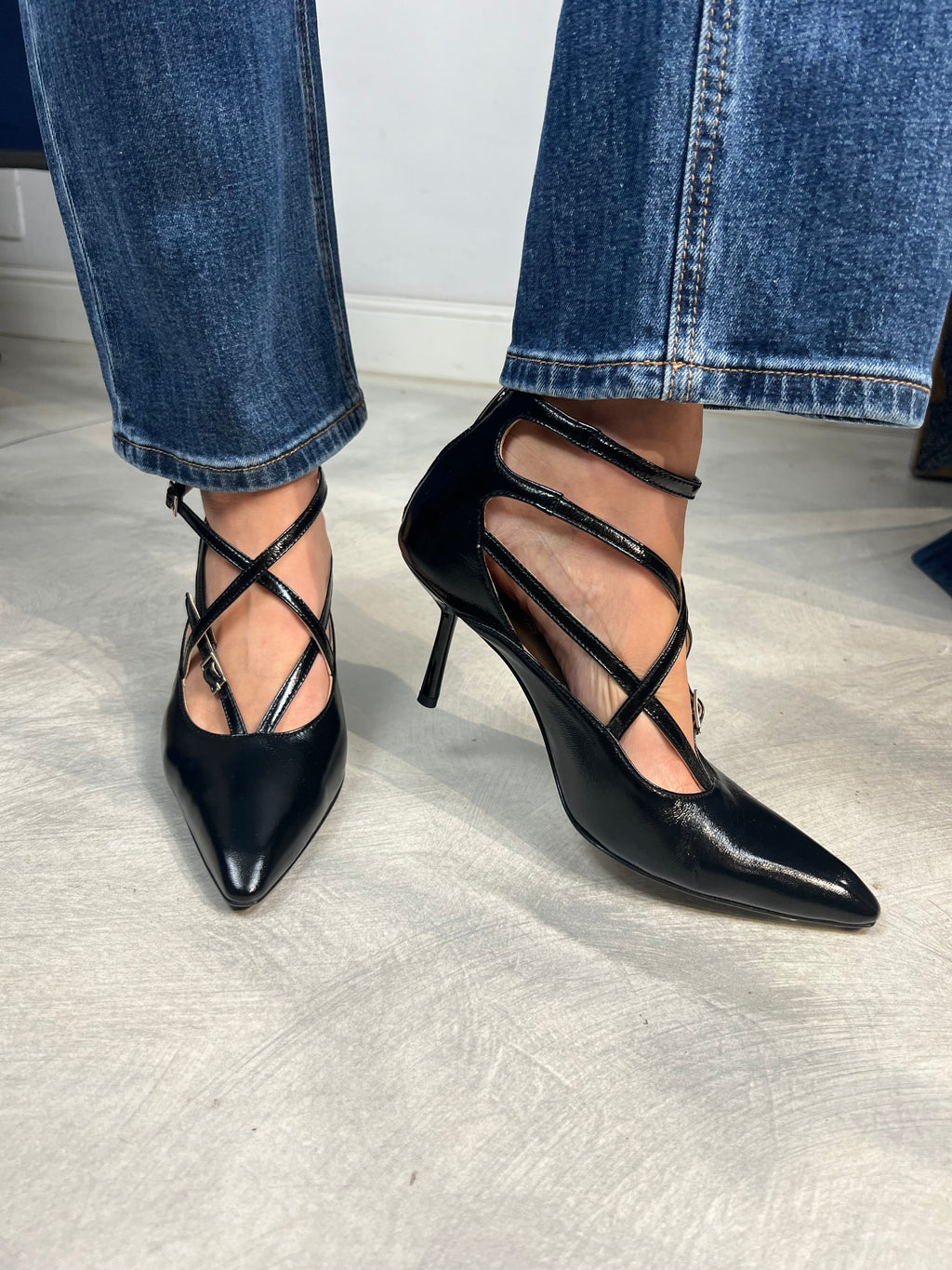 Scarpe con cinturini