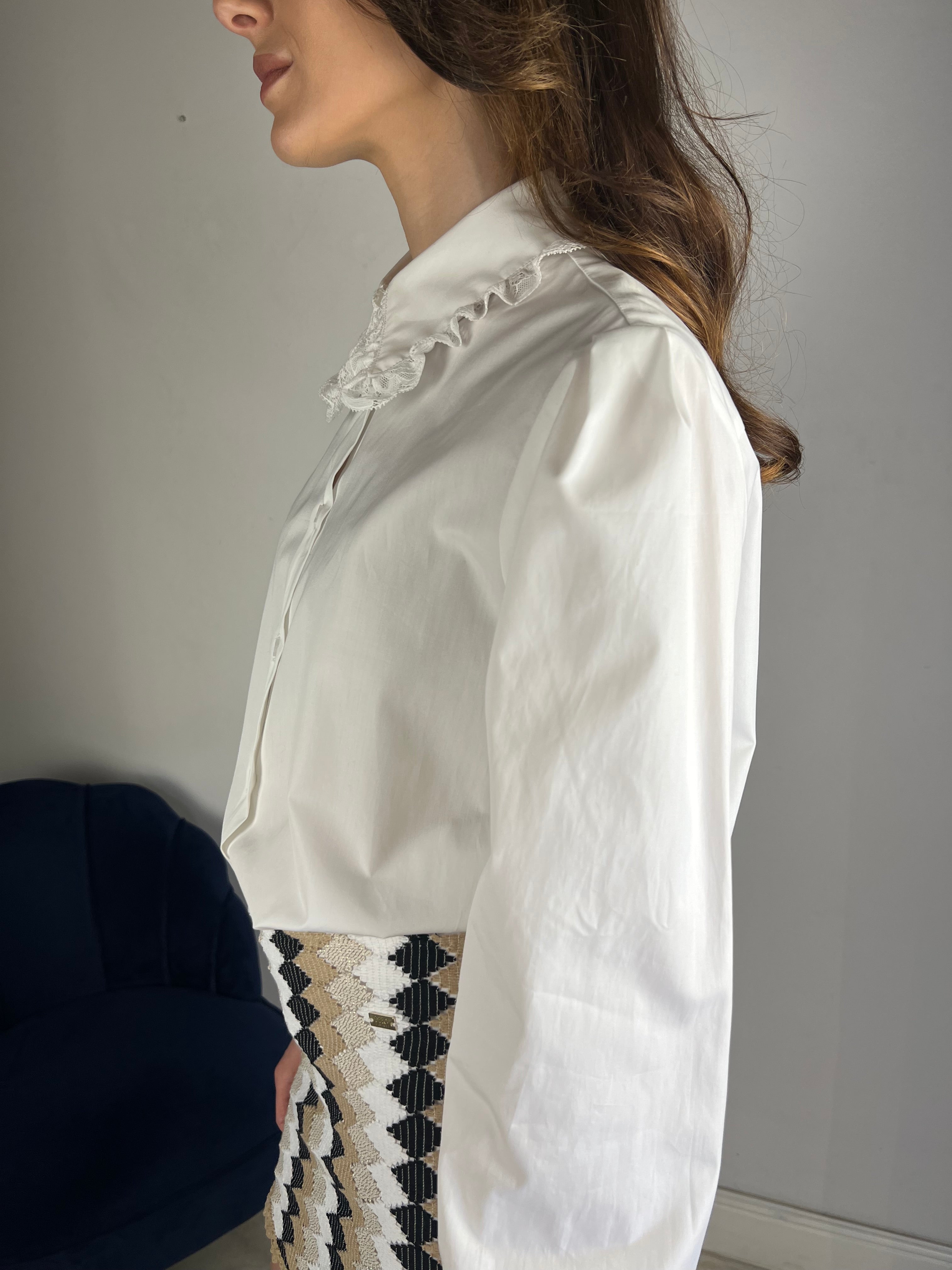 Camicia con colletto in pizzo