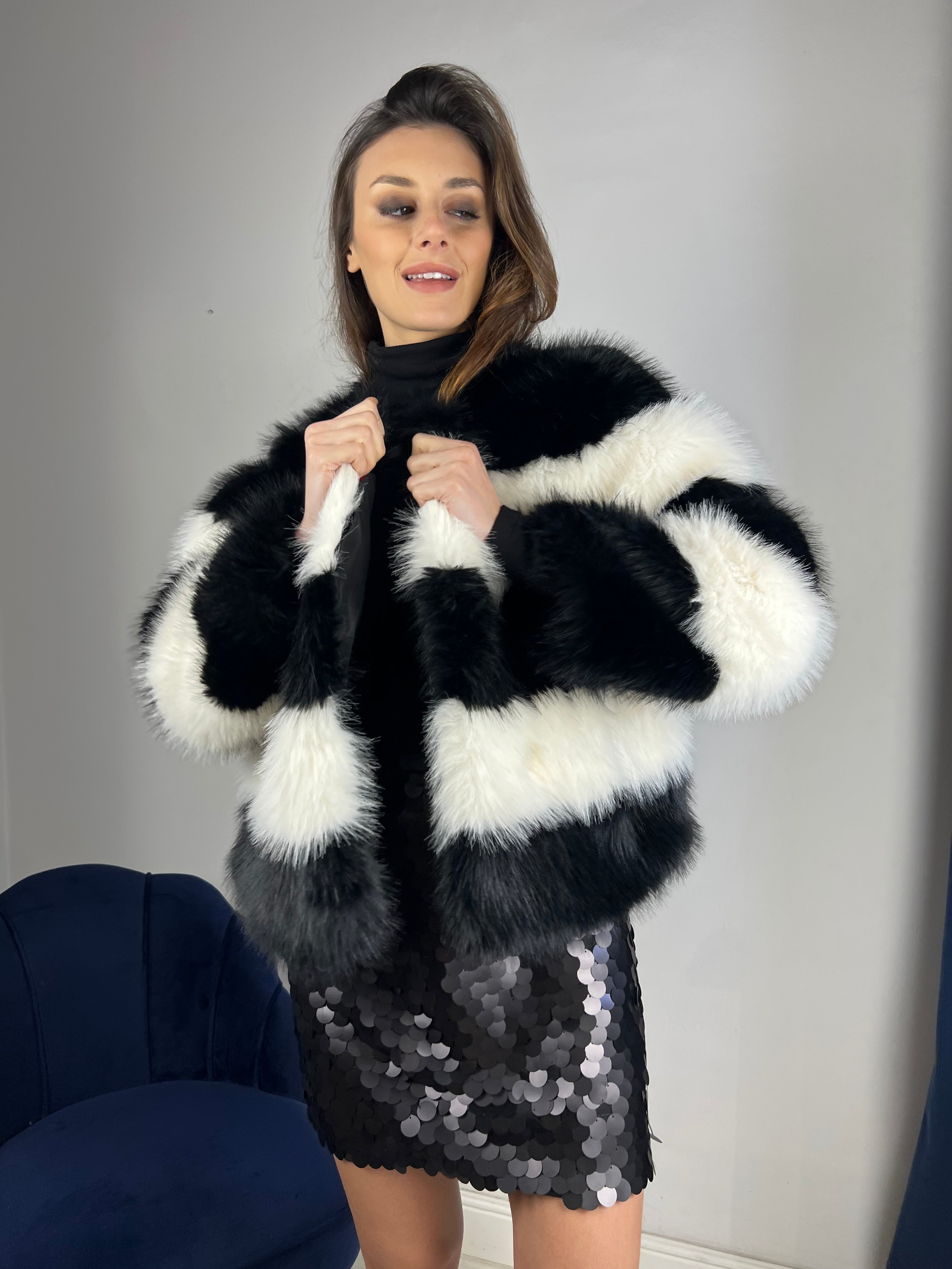 Eco pelliccia bianca e nera