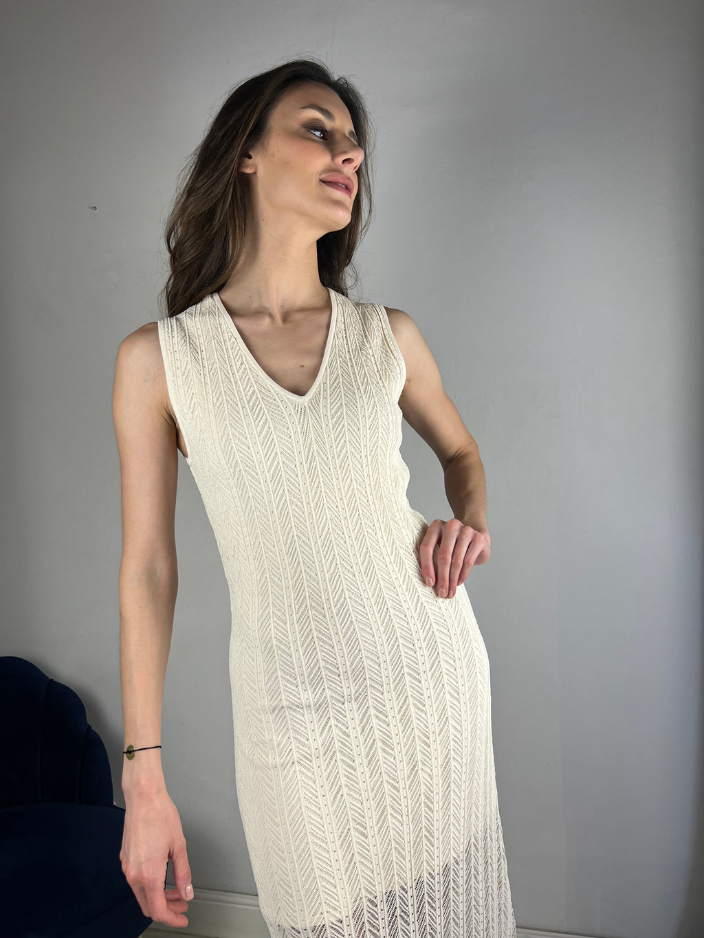 Abito smanicato in maglia traforata
