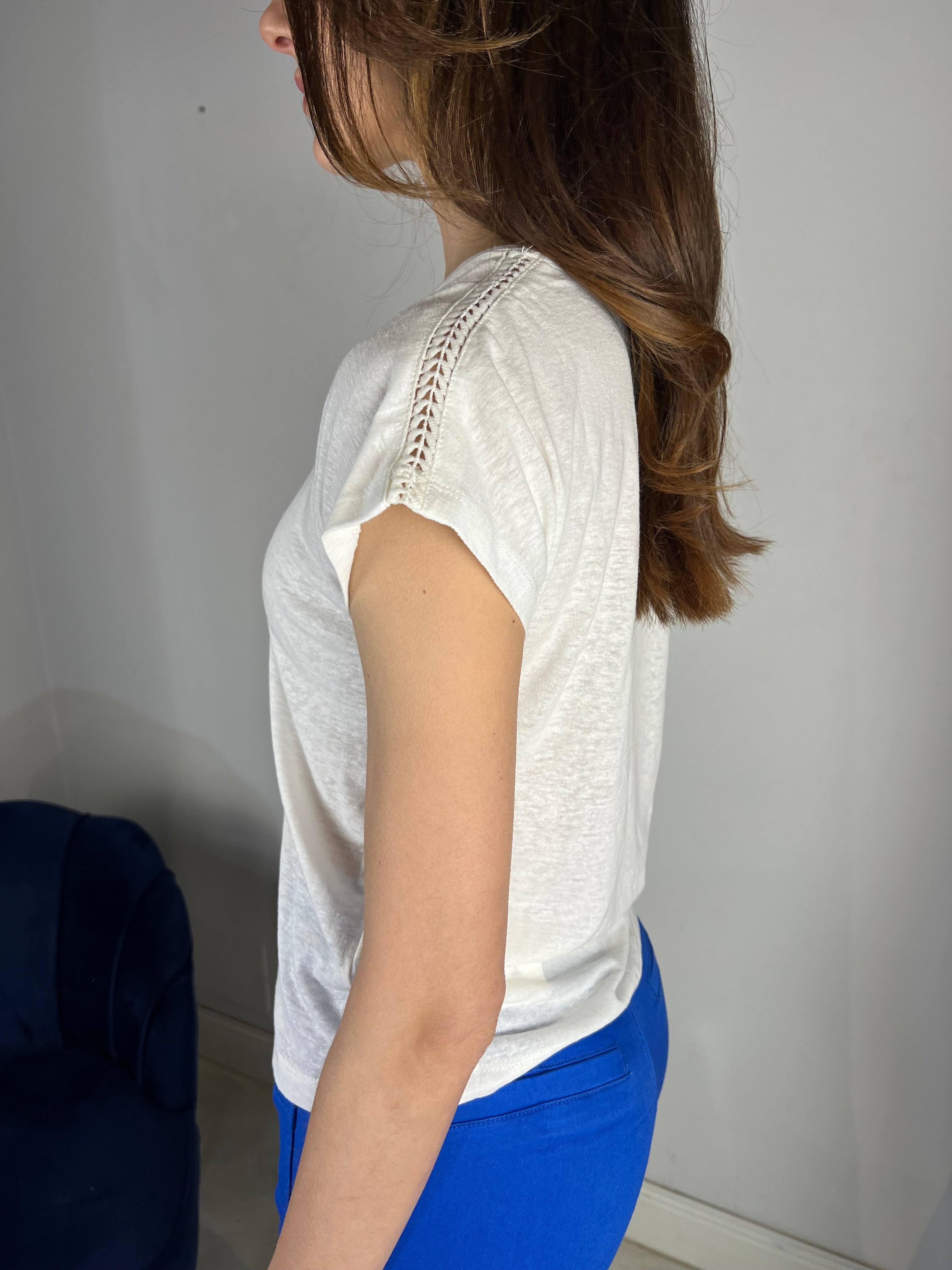 Tshirt bianca con greche