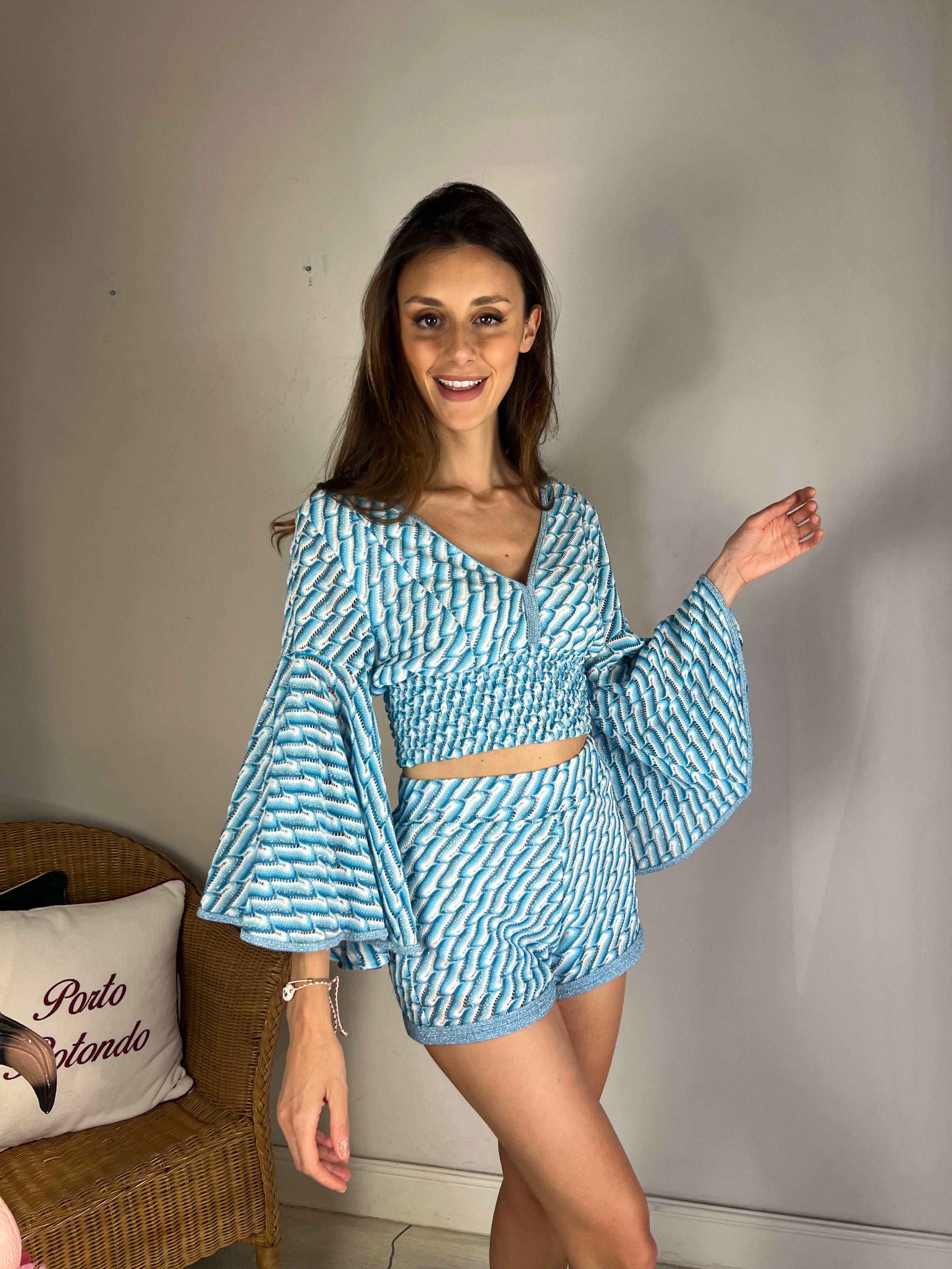 Completo coordinato top e shorts