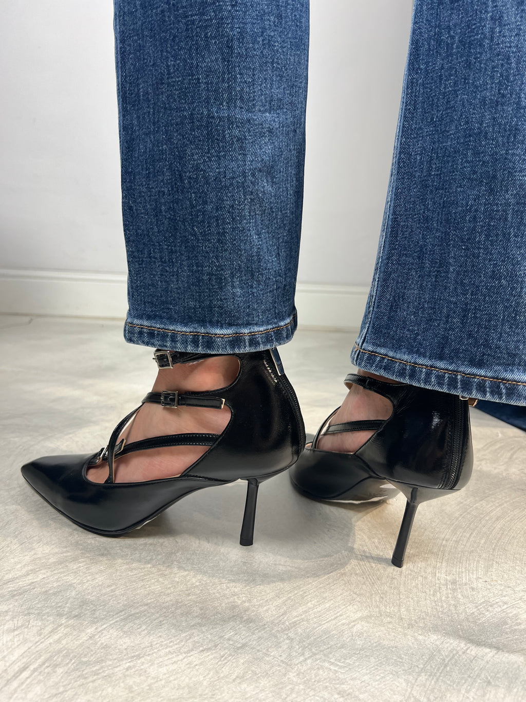 Scarpe con cinturini