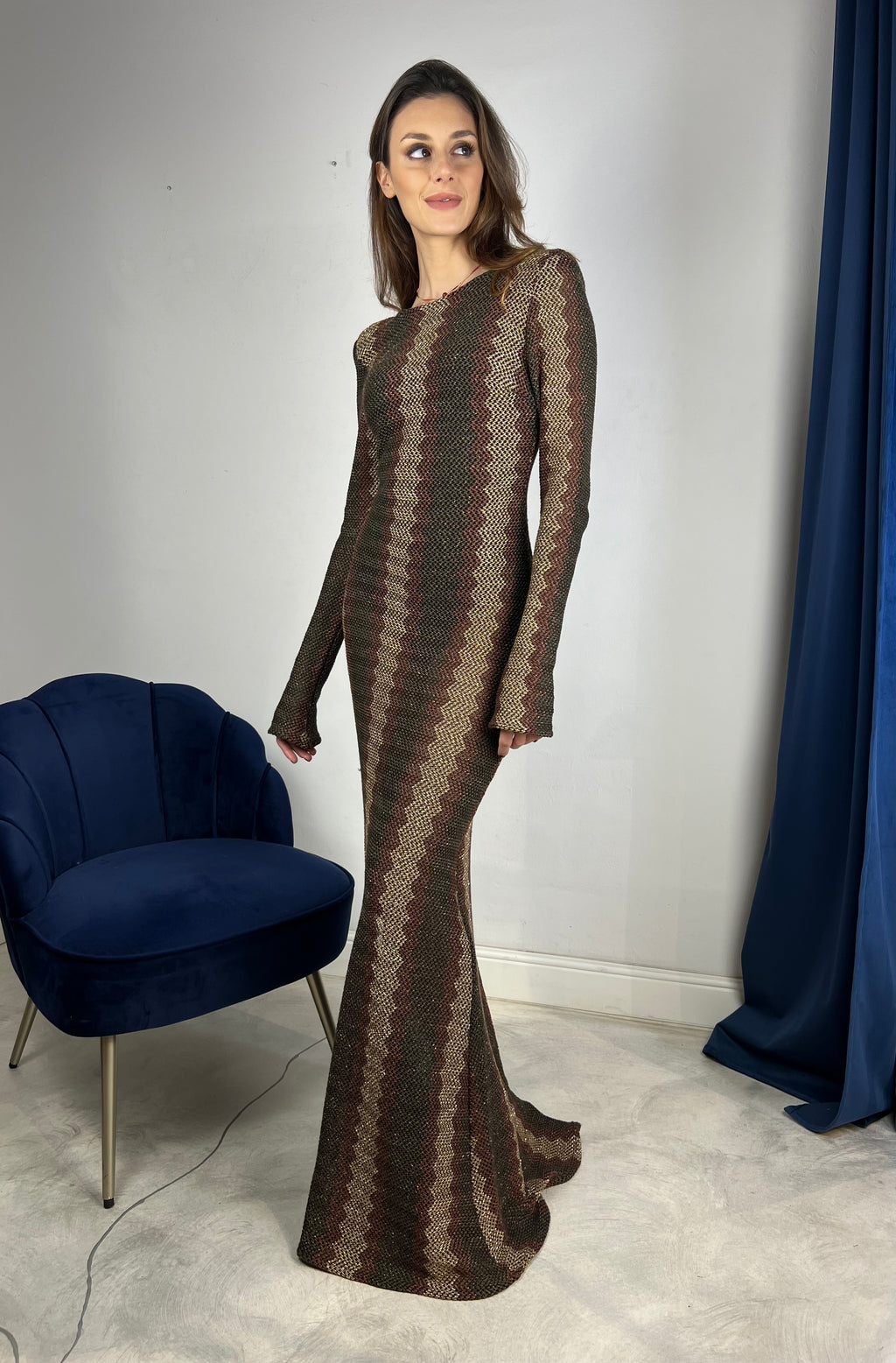 Abito a sirena marrone oro